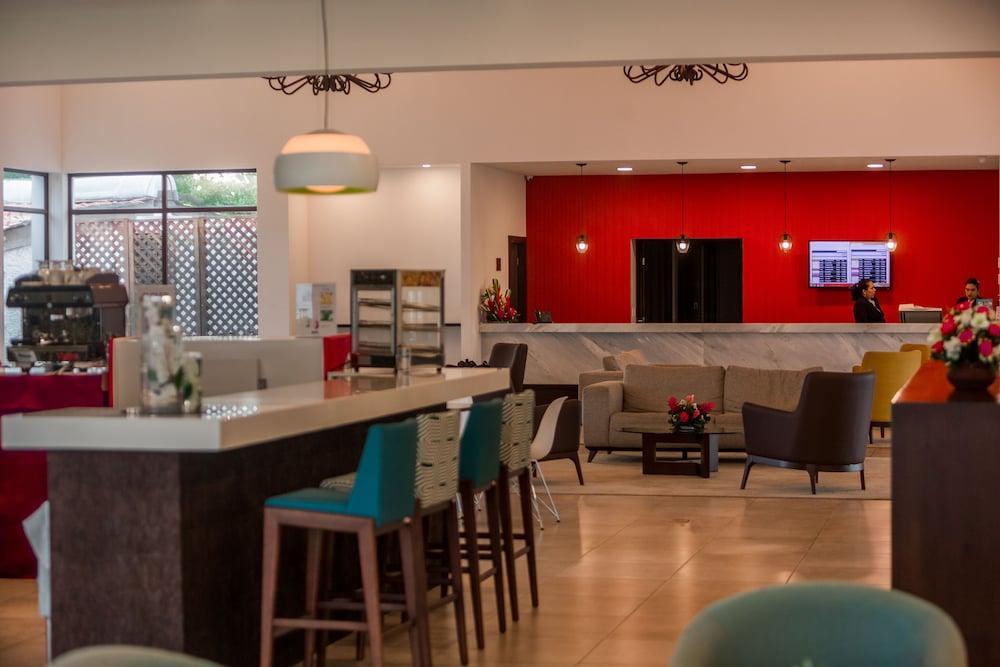 Western Mercedes Airport Hotel Managua