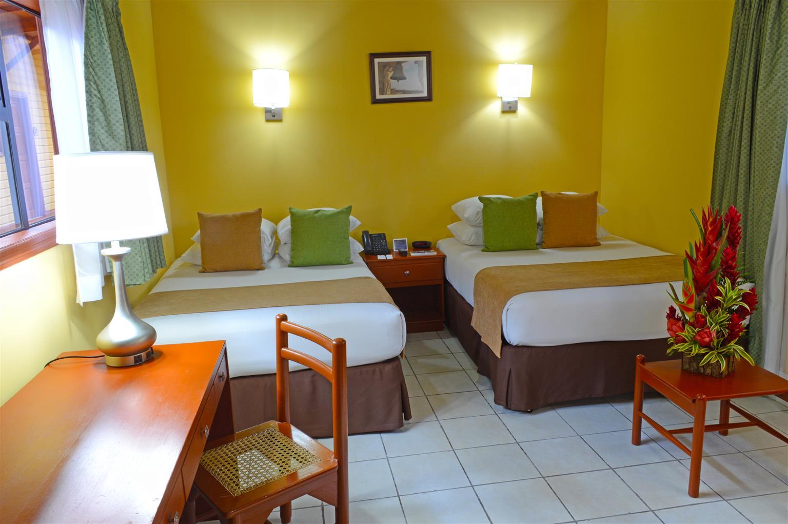 Western Mercedes Airport Hotel