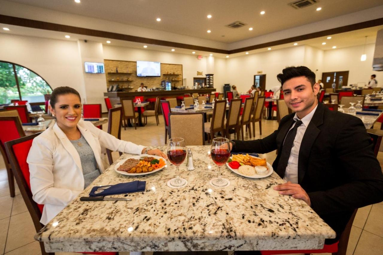 Hotel Western Mercedes Airport 4*